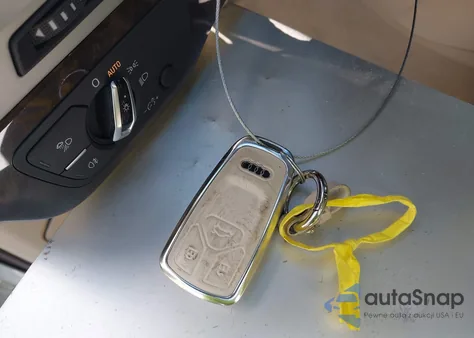 2018 Audi Q7 2.0T Premium z USA, uszkodzony, nr VIN WA1LHAF76JD004462